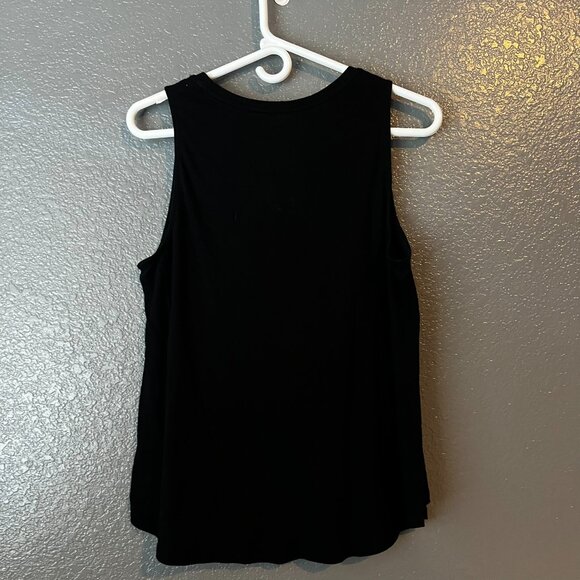 Old Navy Black Sleeveless Tank Top Women’s Large Casual Basic Shirt - Picture 3 of 3